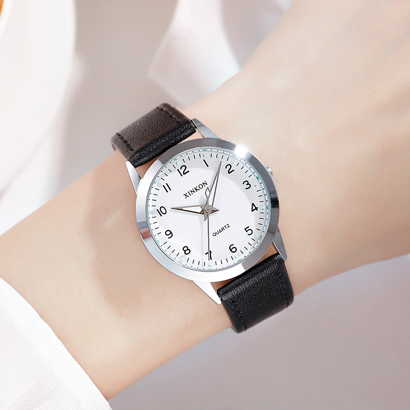 Ceas de dama potrivit pentru utilizarea de zi cu zi in mai multe culori