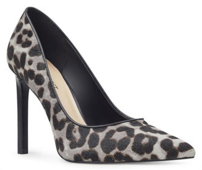 Γυναικεία  μοντέρνα παπούτσια με  ψηλά τακούνια σε λεοπάρδαλη εκτύπωση