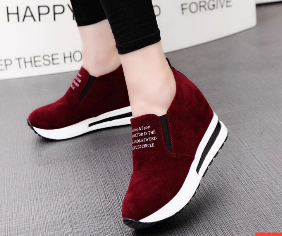 Modern női tornacipő két színben, magas talppal