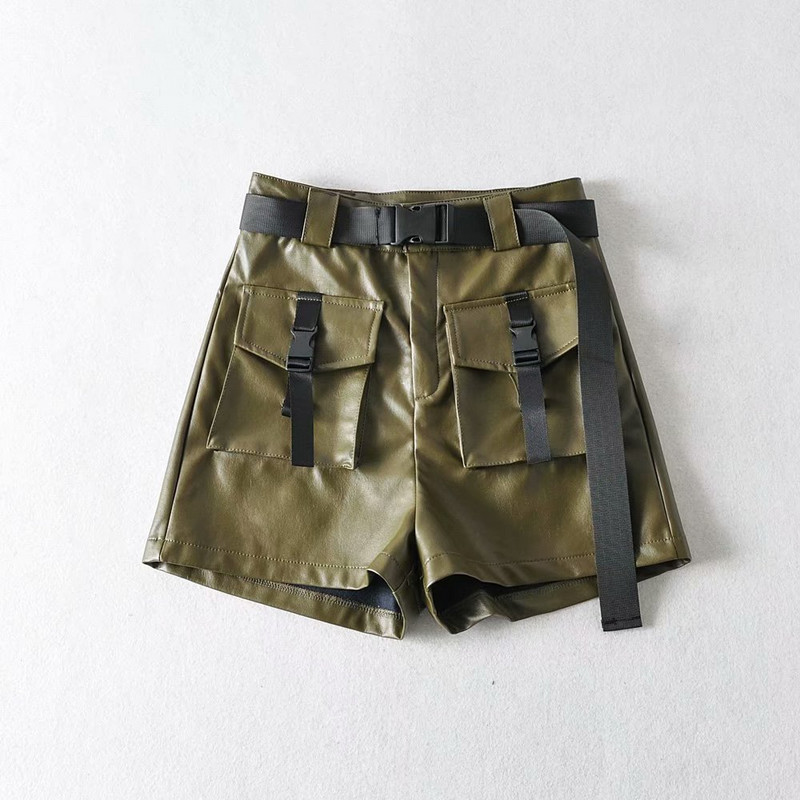 Pantaloni scurti de dama din imitatie de piele cu buzunare in mai multe culori