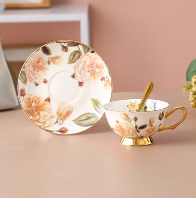 Šiaurės šalių daugkartinio naudojimo espreso kavos puodelių rinkinys Prabangus Creative Bone China Porcelianinis kavos puodelis Popietės arbatos Kaffeetasse puodelis ir lėkštė