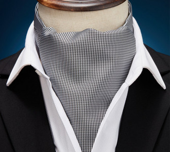 Μοντέρνο κασκόλ με σχέδια για άνδρες