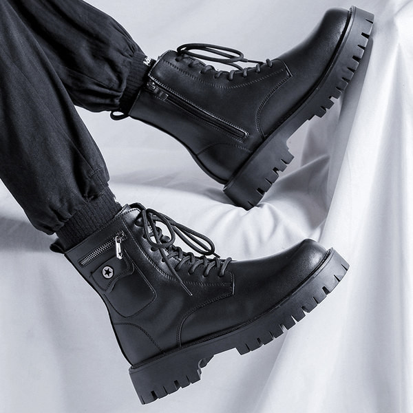 Vīriešu kurpes ar raupju zoli un aizdari - rāvējslēdzēju un šņorēm