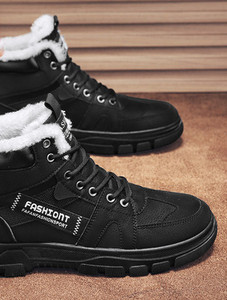 Ανδρικά χειμερινά μποτάκια με βελούδινη φόδρα