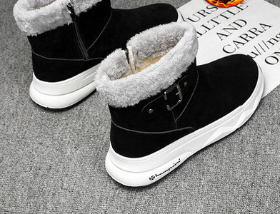 Χειμερινές μπότες με χοντρή σόλα και φόδρα