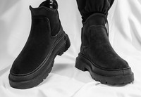 Καθημερινές ανδρικές μπότες - από οικολογικό σουέτ