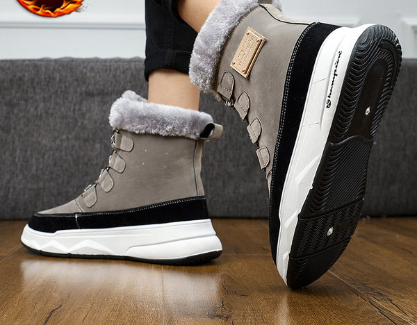 Moderne zimske muške čizme s toplom postavom, vezicama i logom