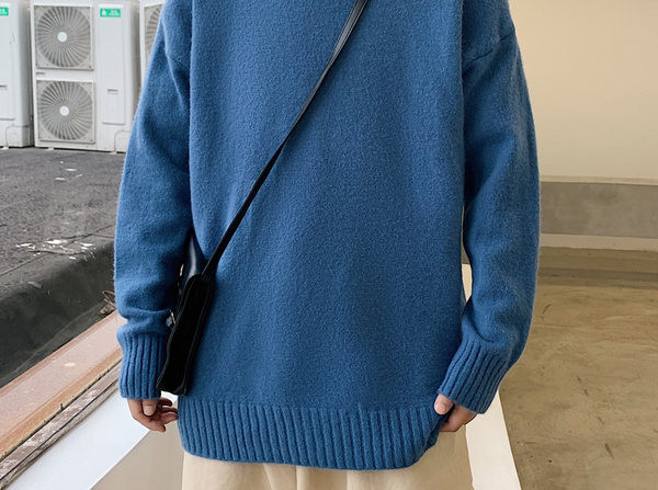 Ikdienas džemperis ar augstu apkakli vīriešiem