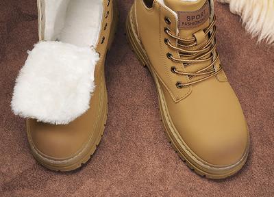 Ikdienas vīriešu zābaki trīs krāsās