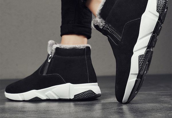 Vīriešu zābaki ar plakanu zoli