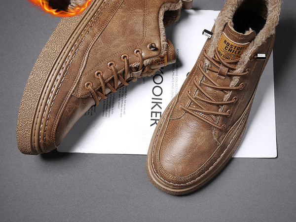 Χειμερινά ανδρικά μποτάκια με φόδρα και κορδόνια