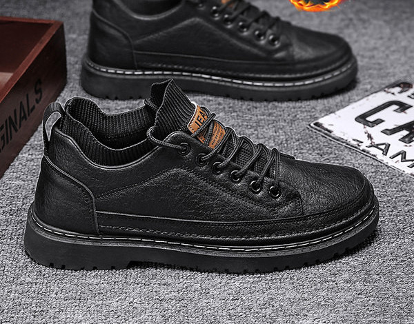 Vīriešu ziemas apavi no eko ādas ar plakanu zoli