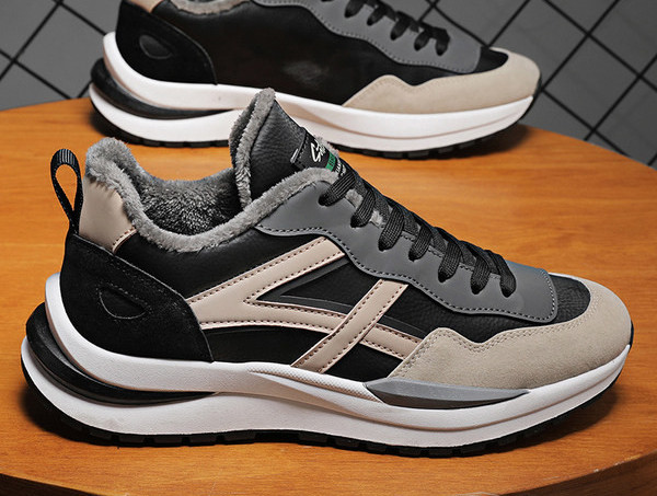 Ανδρικά παπούτσια με εσωτερικό χνούδι