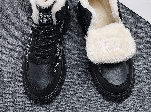 Ziemas apavi ar dūnu un aplikāciju