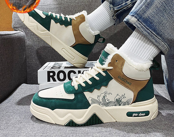 Χειμερινά ανδρικά μποτάκια με πουπουλένια φόδρα