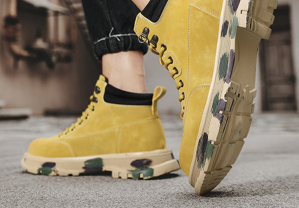 Vīriešu apavi ar šņorēm