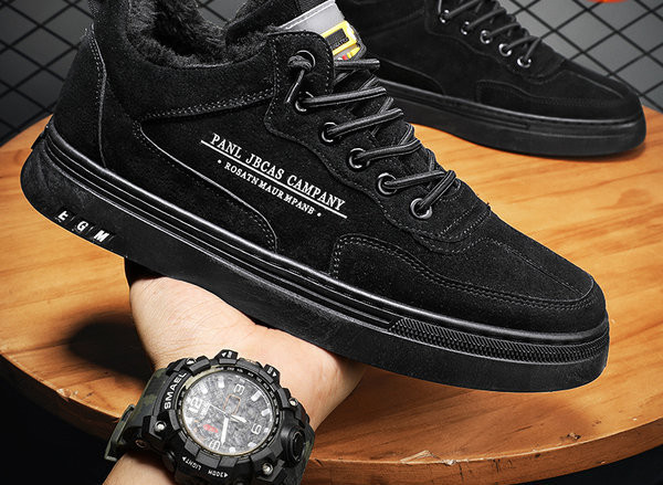 Ανδρικά παπούτσια casual με επιγραφή