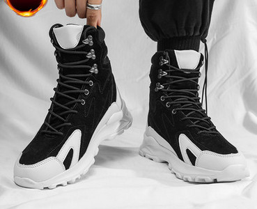 Muške zimske čizme s vezicama i postavom