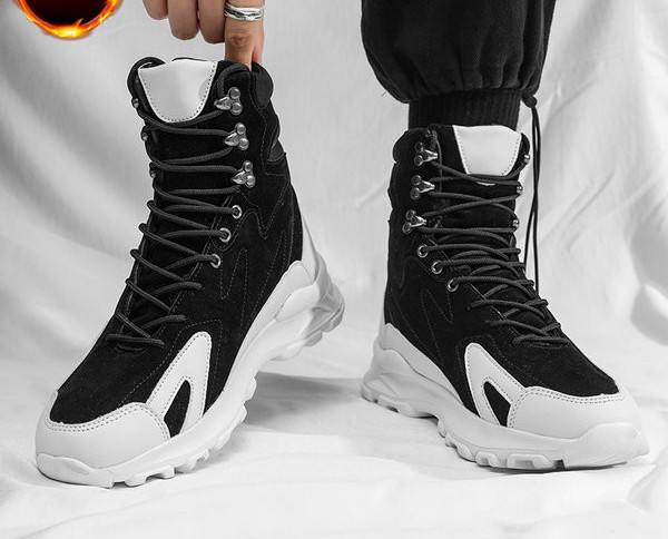 Muške zimske čizme s vezicama i postavom