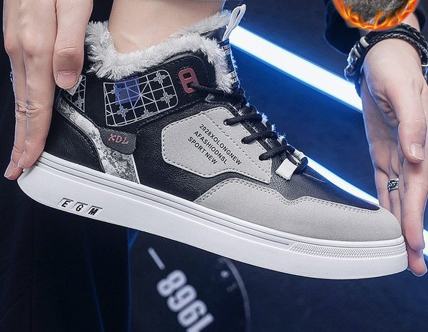 Ziemas vīriešu apavi ar oderi un šņorēm