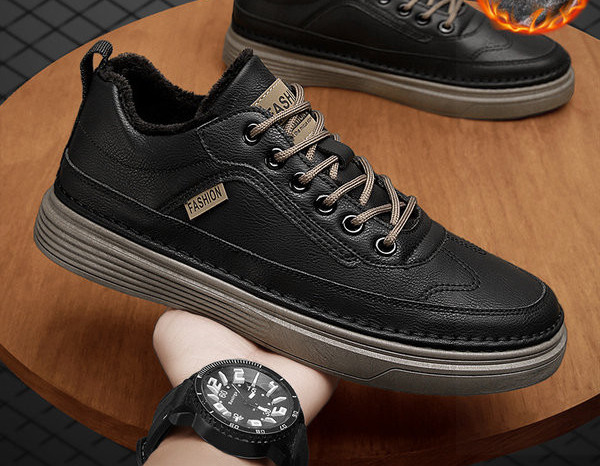 Χειμερινά ανδρικά παπούτσια με φλις φόδρα και επιγραφή