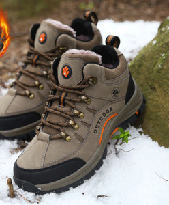 Ziemai piemēroti vīriešu apavi ar siltu oderi un šņorēm