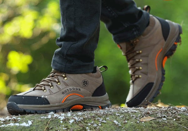 Ziemai piemēroti vīriešu apavi ar siltu oderi un šņorēm