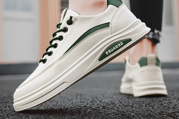 Ανδρικά χειμερινά παπούτσια - με επίπεδη σόλα