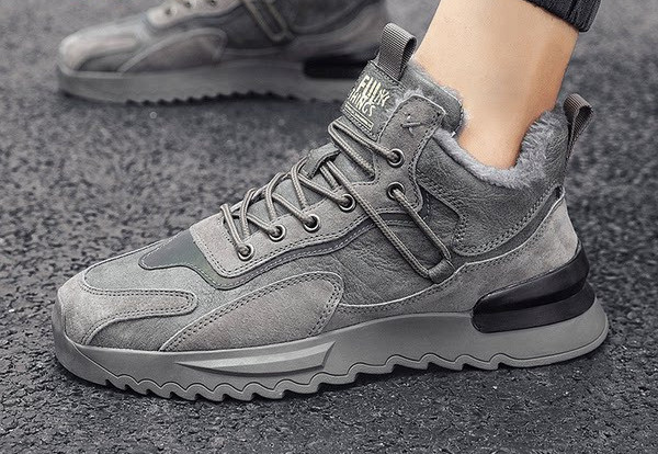 Ανδρικά χειμερινά παπούτσια - με επίπεδη σόλα και κορδόνια