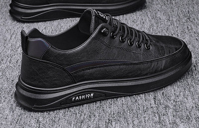 Έκο δερμάτινα ανδρικά αθλητικά παπούτσια με επιγραφή