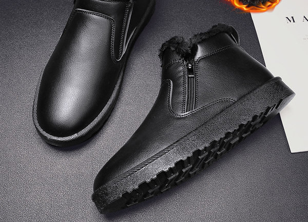 Ανδρικά μποτάκια με φόδρα και φερμουάρ