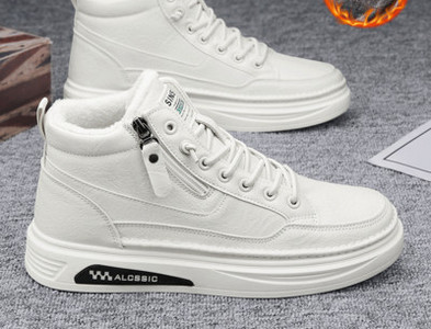 Vīriešu ādas apavi ar siltu oderi, logotipu un šņorēm