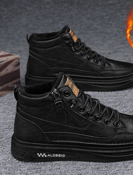 Vīriešu ādas apavi ar siltu oderi, logotipu un šņorēm