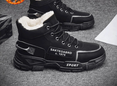 Suvarstomi žieminiai vyriški batai