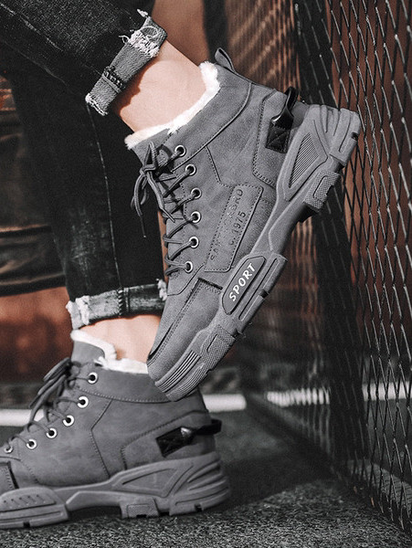 Αθλητικά παπούτσια για άνδρες με επιγραφή