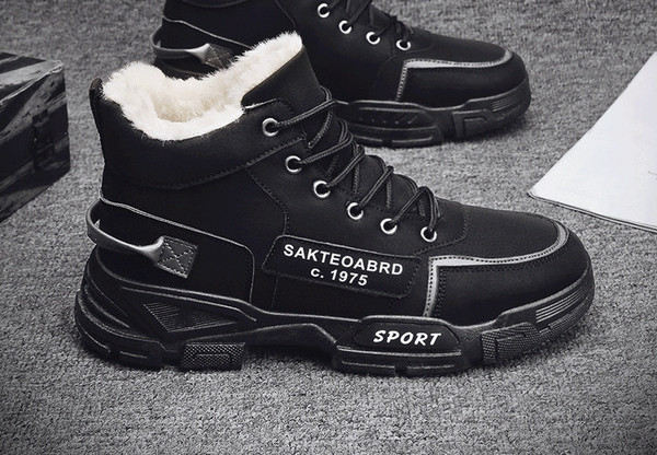 Αθλητικά παπούτσια για άνδρες με επιγραφή