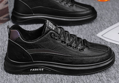 Ανδρικές χειμερινές μπότες από συνθετικό δέρμα με κορδόνια