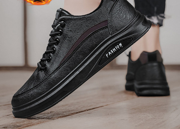 Ανδρικές χειμερινές μπότες από συνθετικό δέρμα με κορδόνια