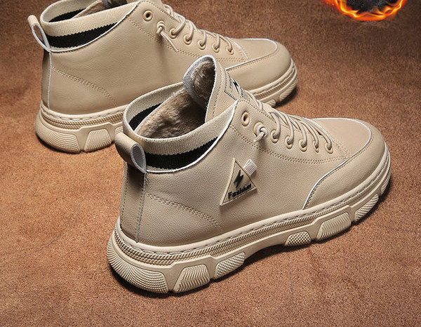 Ανδρικά χειμωνιάτικα μποτάκια με φόδρα και κορδόνια