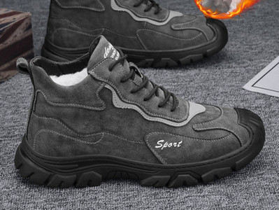 Χειμερινά ανδρικά μποτάκια με πουπουλένια φόδρα