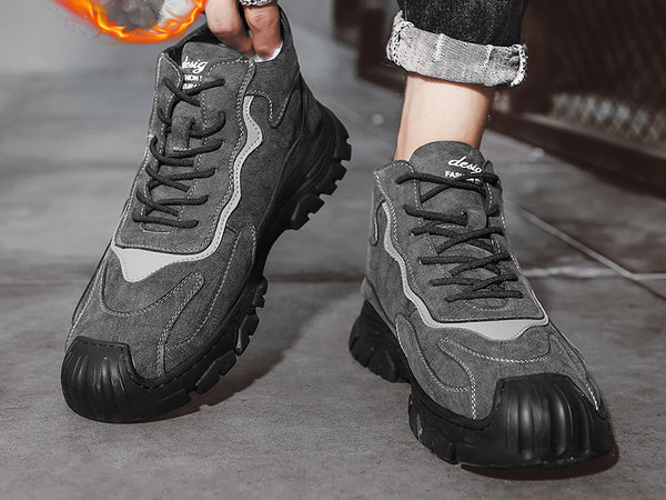 Χειμερινά ανδρικά μποτάκια με πουπουλένια φόδρα