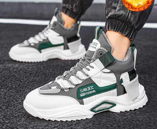 Podstavljene muške zimske čizme s vezicama