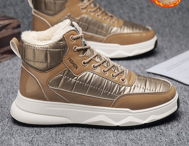 Vīriešu ziemas apavi ar biezu oderi un augstu zoli