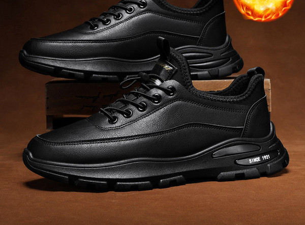 Ανδρικά παπούτσια από τεχνητό δέρμα με κορδόνια