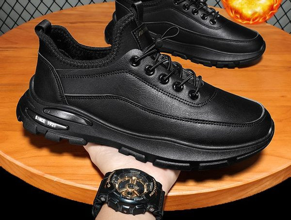 Ανδρικά παπούτσια από τεχνητό δέρμα με κορδόνια