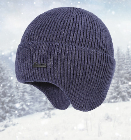 Meeste talvemüts mitmes värvitoonis kirjaga