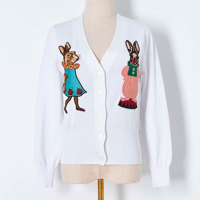 Ανοιξιάτικο Καλοκαίρι 2022 Λεπτό πουλόβερ ζακέτα με Cartoon Patch Rabbit Thin Sweater Πουκάμισο Γυναικείο τοπ V λαιμόκοψη Πλεκτό μπλουζάκι