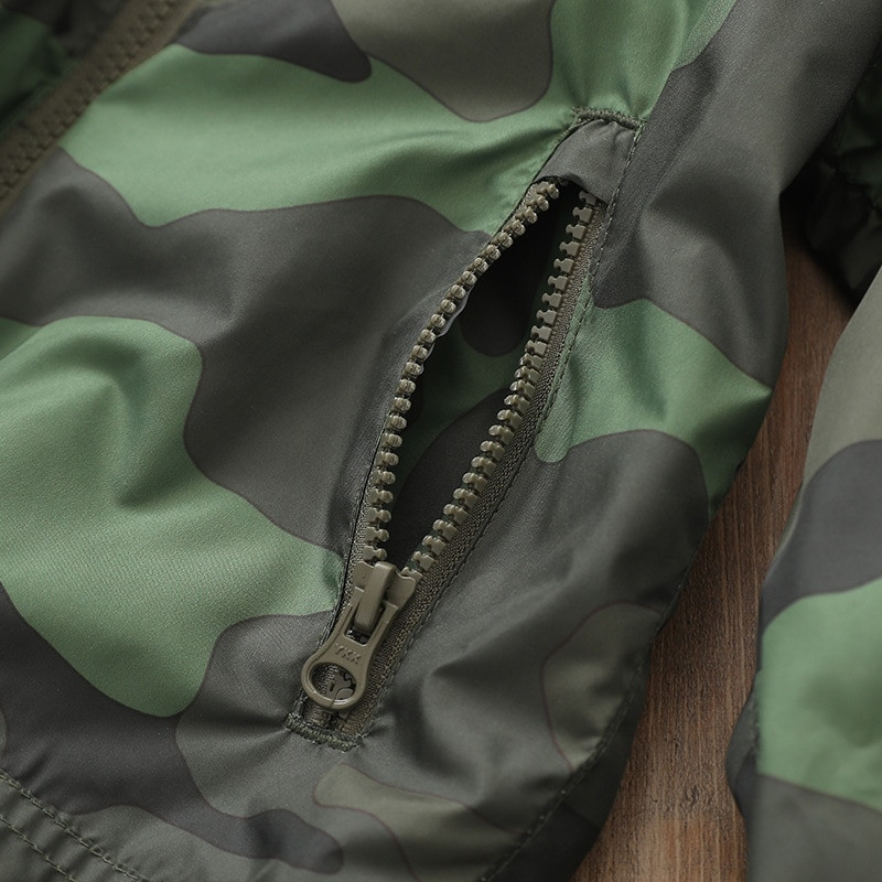 2020 Νέα Ανοιξιάτικα Παιδικά Μπουφάν Παλτό Νέα Μόδα Καμουφλάζ Χρώμα Έγχρωμο Φερμουάρ Αγόρια Μπουφάν με κουκούλα για Παιδικά Παλτό