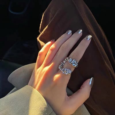 Γυναικείο ρυθμιζόμενο δαχτυλίδι σε ασημί χρώμα