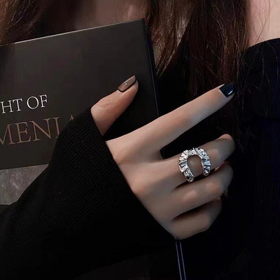 Γυναικείο ρυθμιζόμενο δαχτυλίδι σε ασημί χρώμα